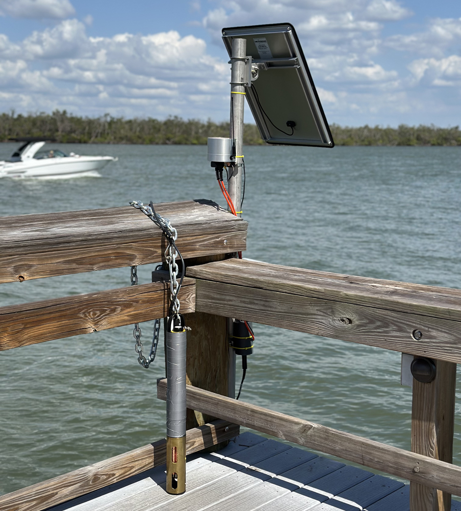 A dock-mounted real-time monitoring station that is used to collect data on red tides.