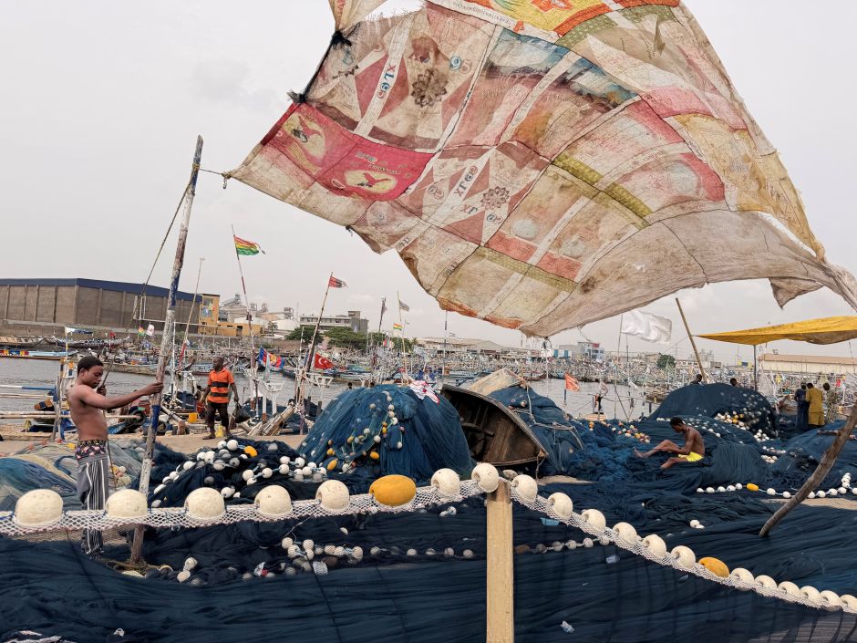 A sunshade in the Tema canoe basin.