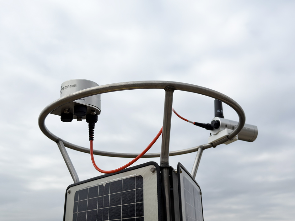 X3 data logger and EWC.